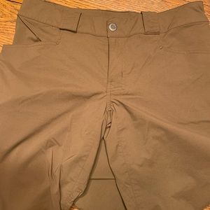 Light hiking arcteryx pants ….very comfortable… As new